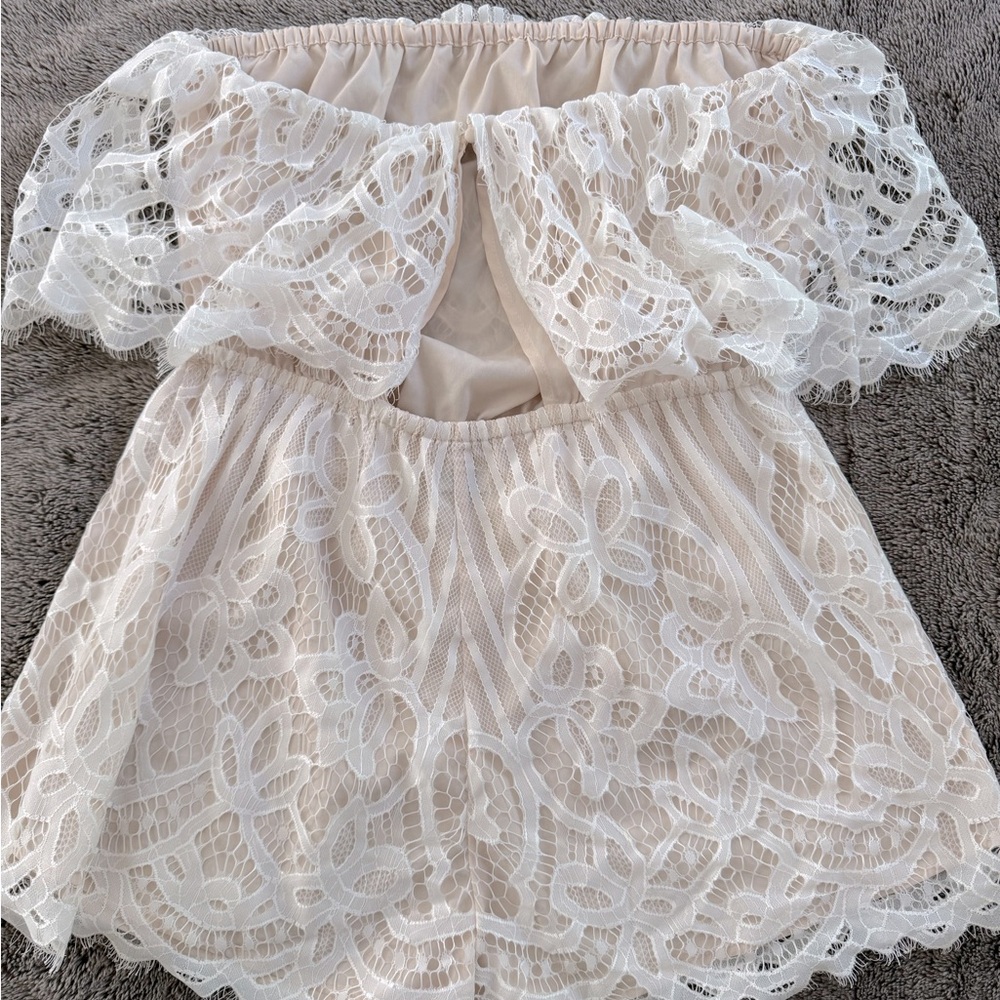 Lace Romper - Size Large in great condition - Picture 2 of 2
